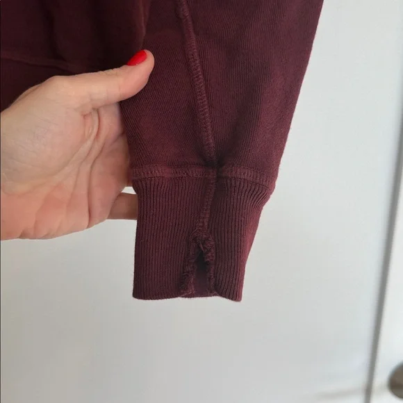 THE GREAT. Feliz navidad sweatshirt - Picture 4 of 6